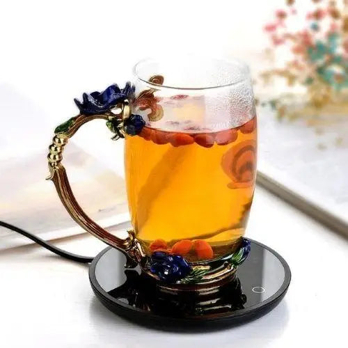 Using mug warmer at work desk