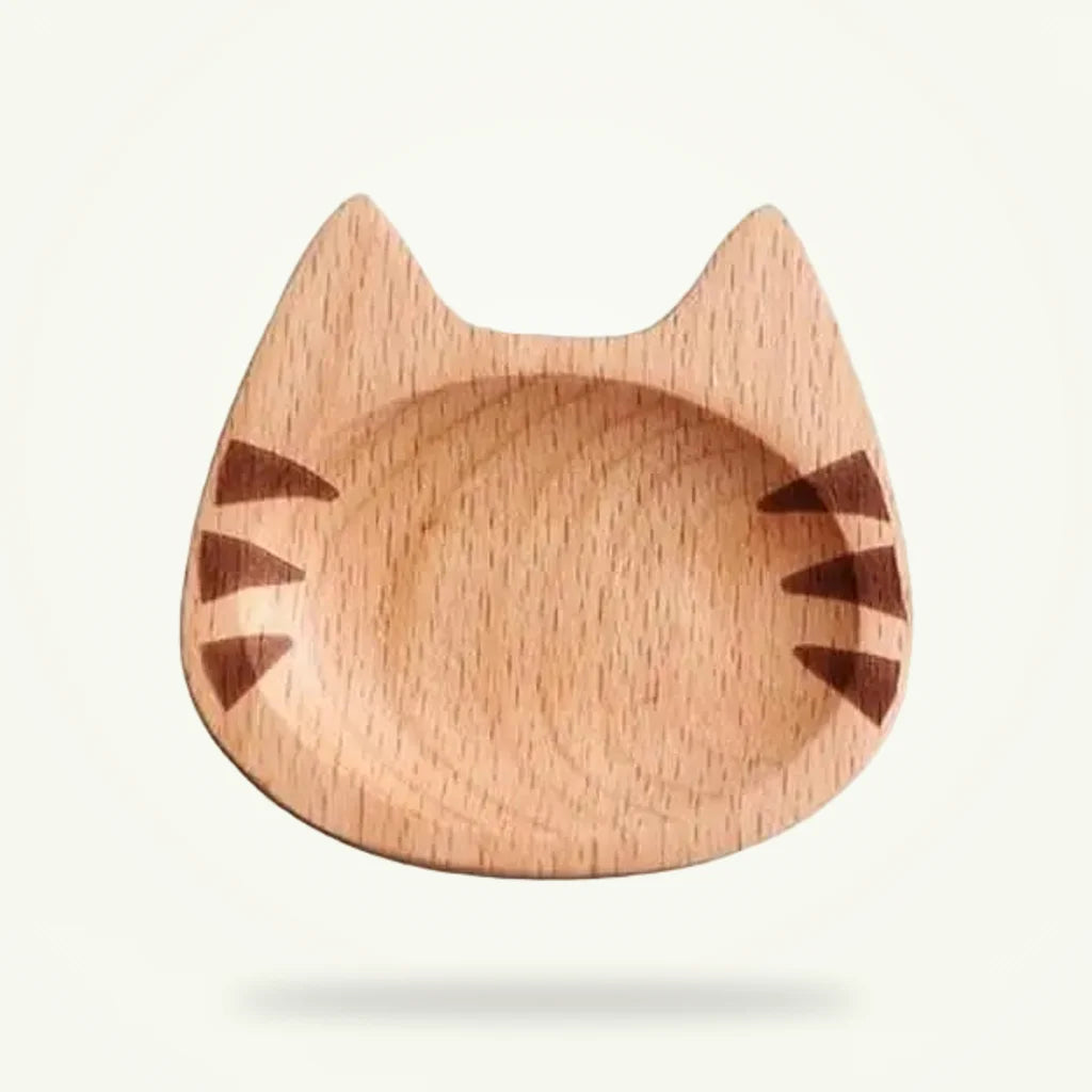 Cat Head Wooden Coaster for Tea Cups, product photo on a plain background
