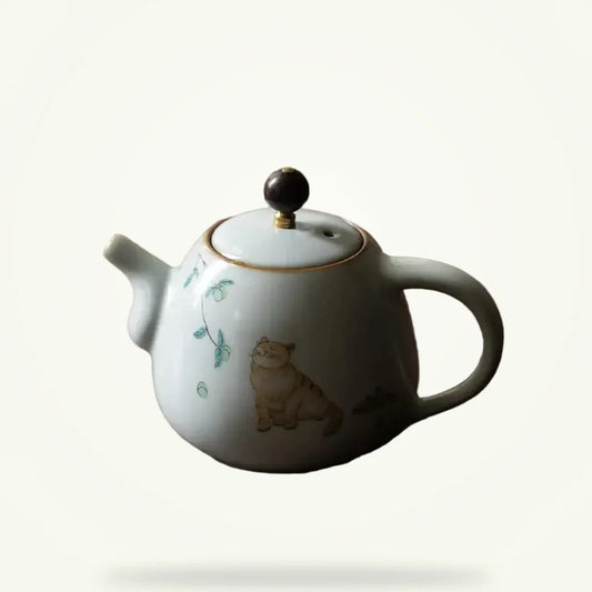 Ceramic Cat Teapot 280ml, product photo on a plain background