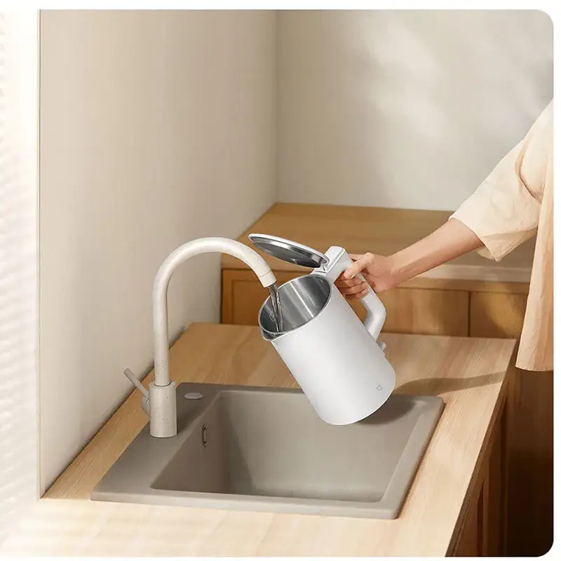 360-degree cordless base connector of stainless electric kettle, detail view