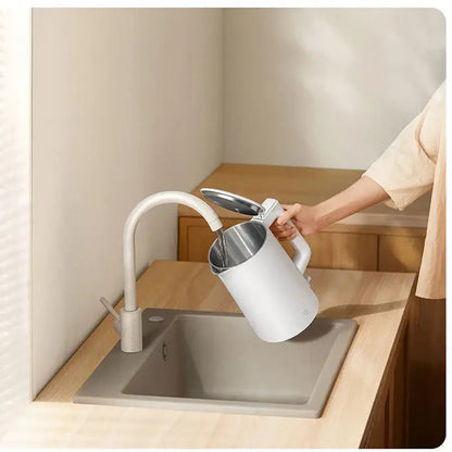 360-degree cordless base connector of stainless electric kettle, detail view