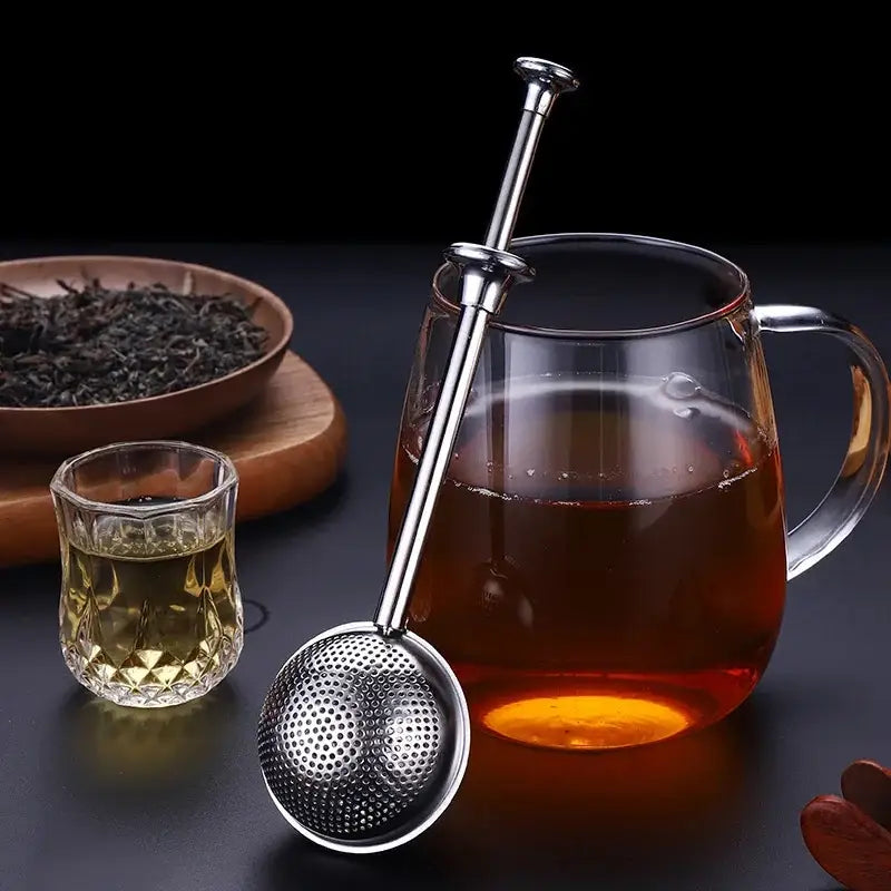Tea infuser with fine mesh for loose leaf tea