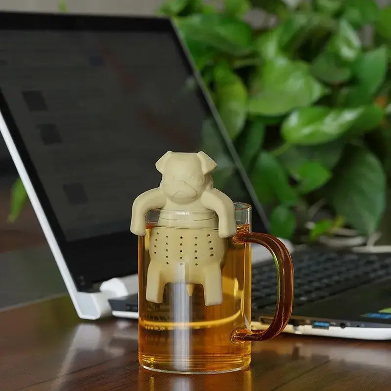 Dog tea infuser in beige with loose leaf tea