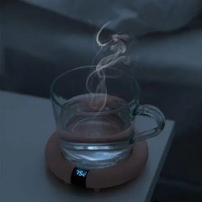 Using electric cup warmer with a mug of tea