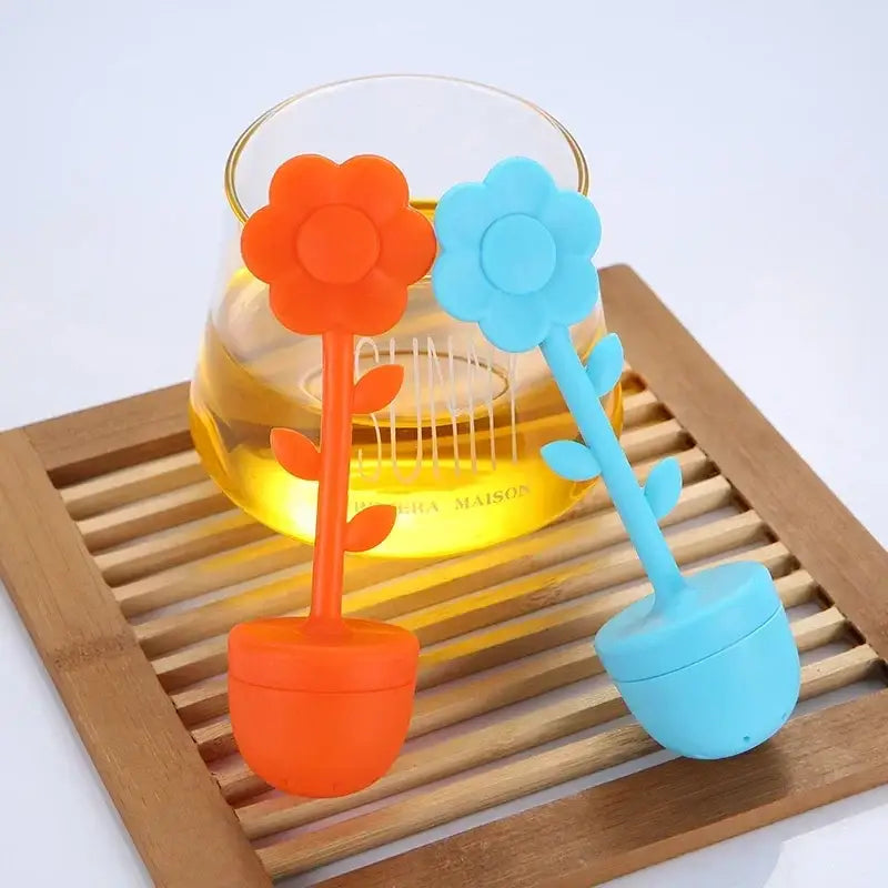 Flower tea infuser in yellow silicone shape