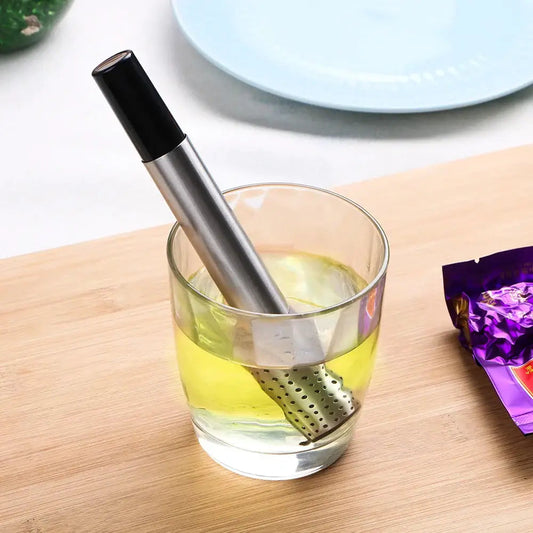Geek tea infuser with stainless steel mesh basket