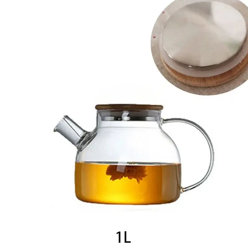 One-liter glass iced tea pitcher with bamboo lid, side view showing capacity