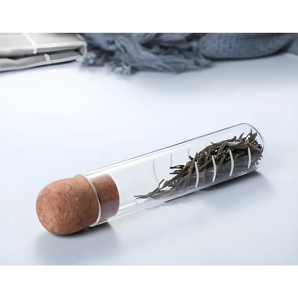 Glass tea infuser after dishwasher rinse, clean and residue-free