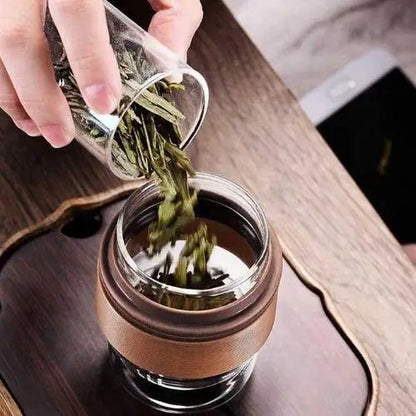 Glass thermos with built-in tea infuser