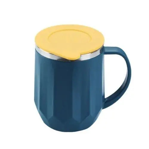 Blue insulated tea mug with lid