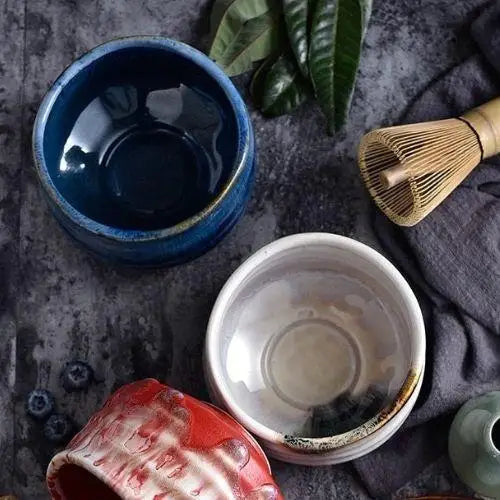 Pair of blue and white Japanese chawan tea bowls