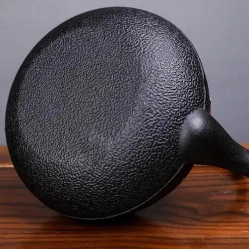 Japanese cast iron teapot black and gold