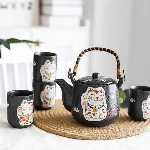 Japanese cat porcelain teapot set with cups