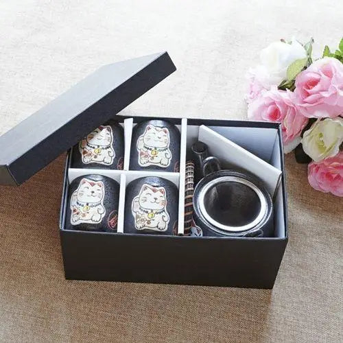 Cat teapot gift set with cups