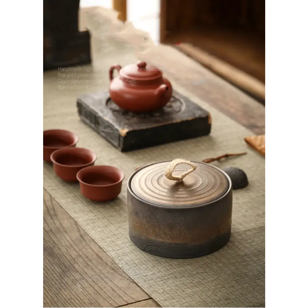 Japanese tea canister with lid closed
