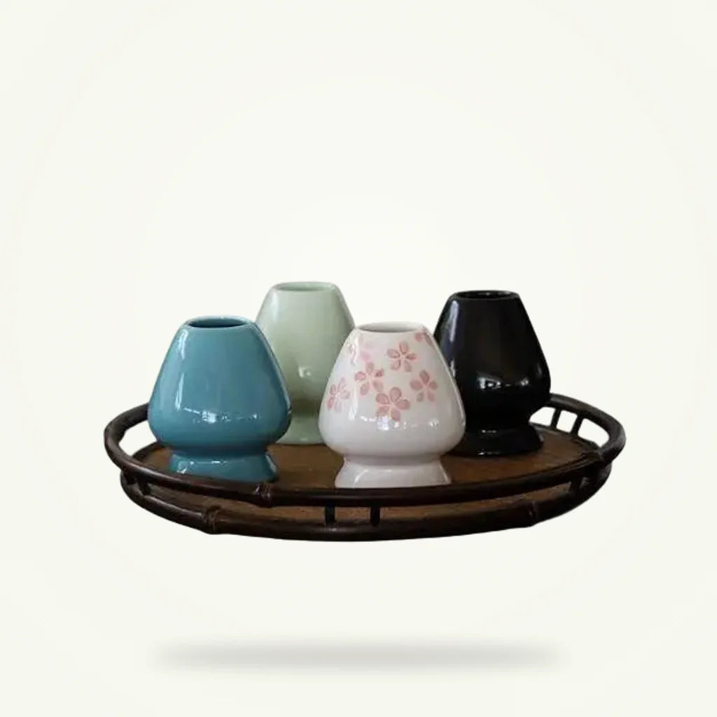 Porcelain chasen stand by Granny Lulu, packshot on plain background