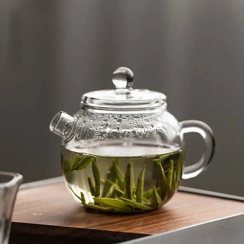 Mini glass teapot with clear borosilicate body