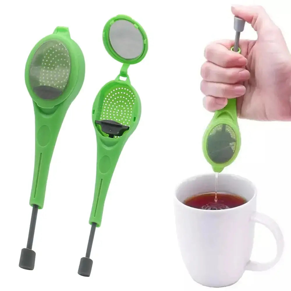 Tea infuser pressing loose tea leaves in a mug