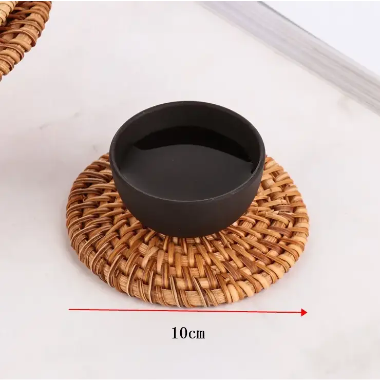 Raffia saucer under a ceramic tea cup