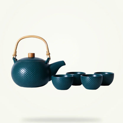 Scandinavian ceramic teapot 800ml hygge style white packshot