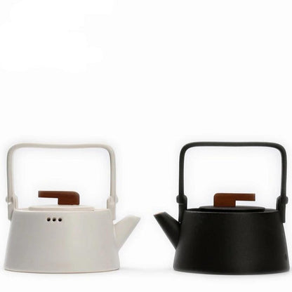Scandinavian ceramic teapot 800ml in black matte glaze, side view