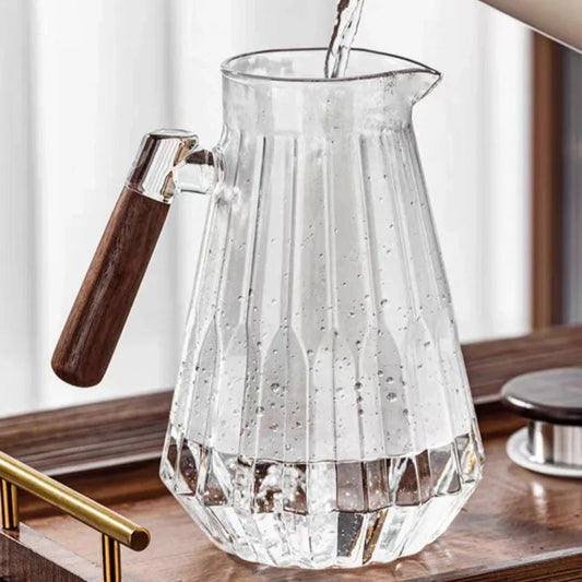 1.7L glass teapot with removable stainless steel infuser, minimalist Scandinavian style