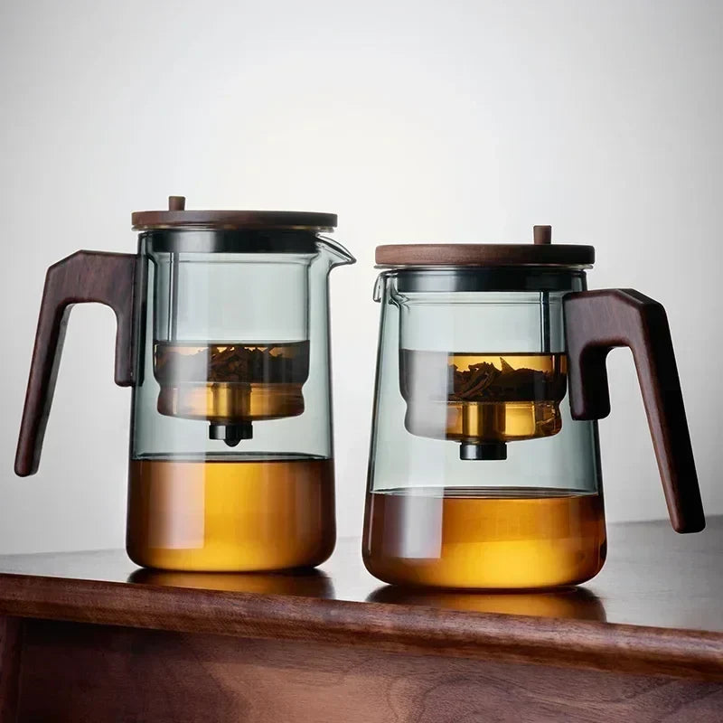 Scandinavian glass teapot showing cool-touch handle and clean Scandinavian silhouette
