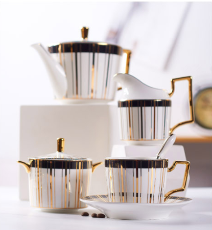Complete Scandinavian tea set with 700ml teapot, cups, saucers and spoons