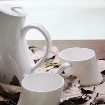Nordic style teapot with four cups