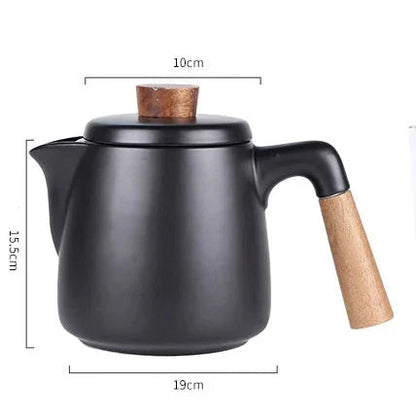 1-liter Scandinavian teapot with matching black cup and saucer set