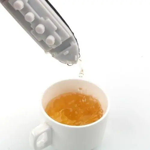 Close-up of food-grade silicone boat infuser