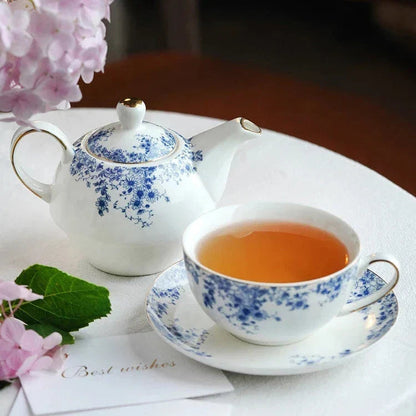 Scandinavian teapot set for one person stacked view