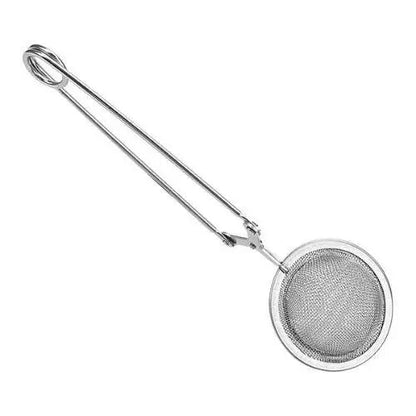 Food-grade stainless steel ball infuser with chain and clasp detail