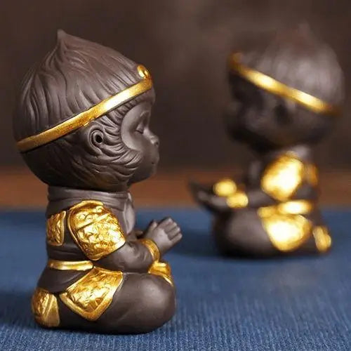 Ceramic Sun Wukong spoon rest for tea table