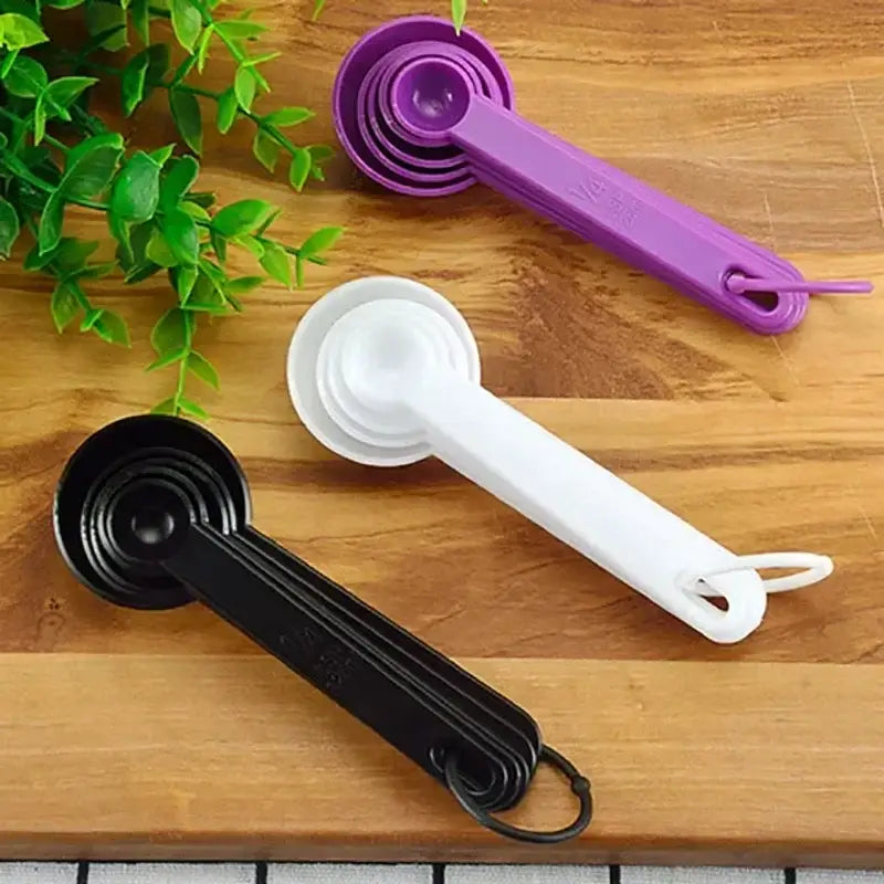 Durable PP plastic tea spoon with engraved marks