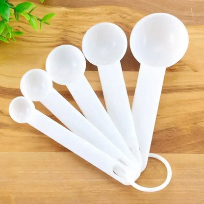 White tea measuring spoon with measurement marks