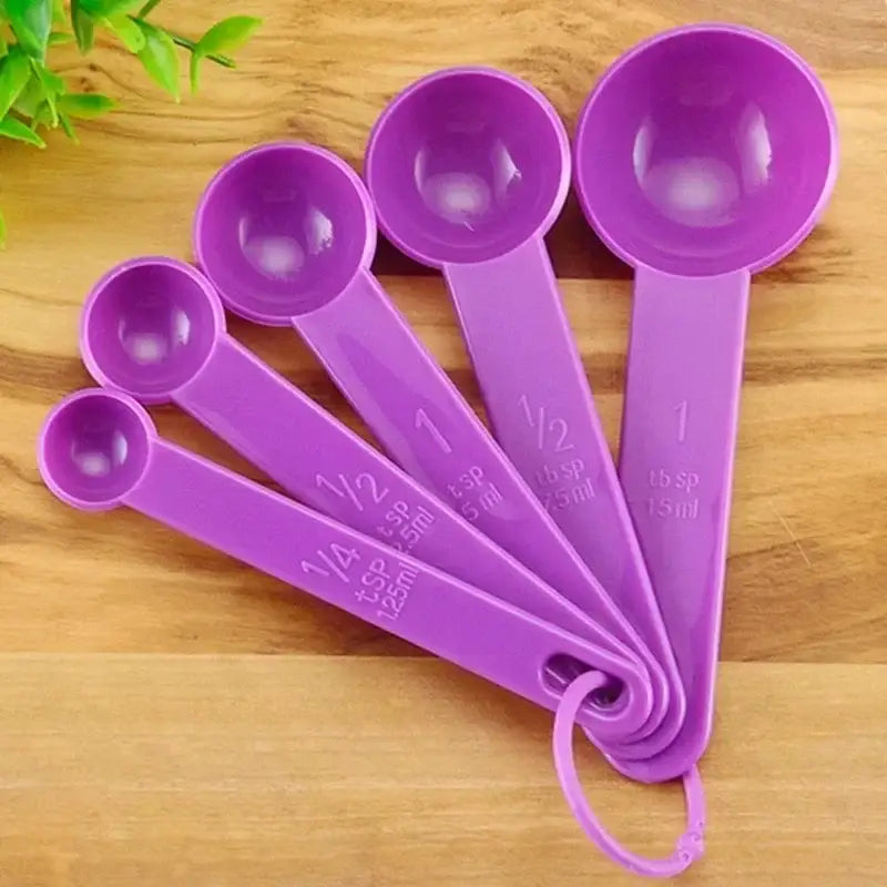 Purple tea measuring spoon with accurate scale