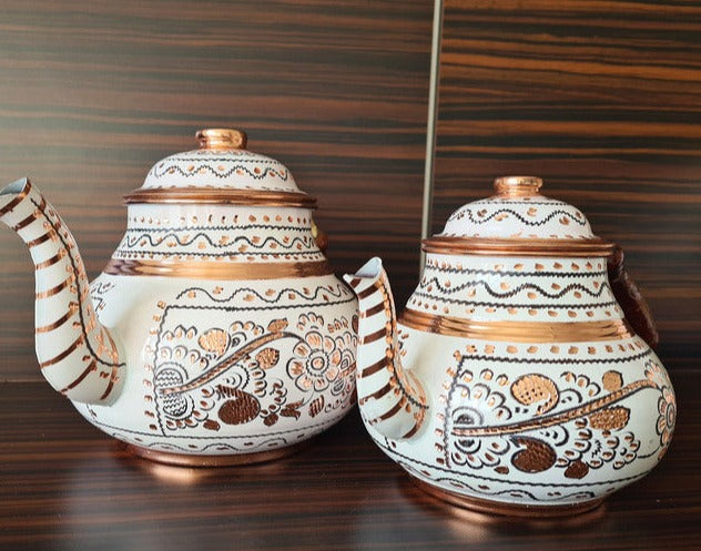 Turkish teapot red with cups