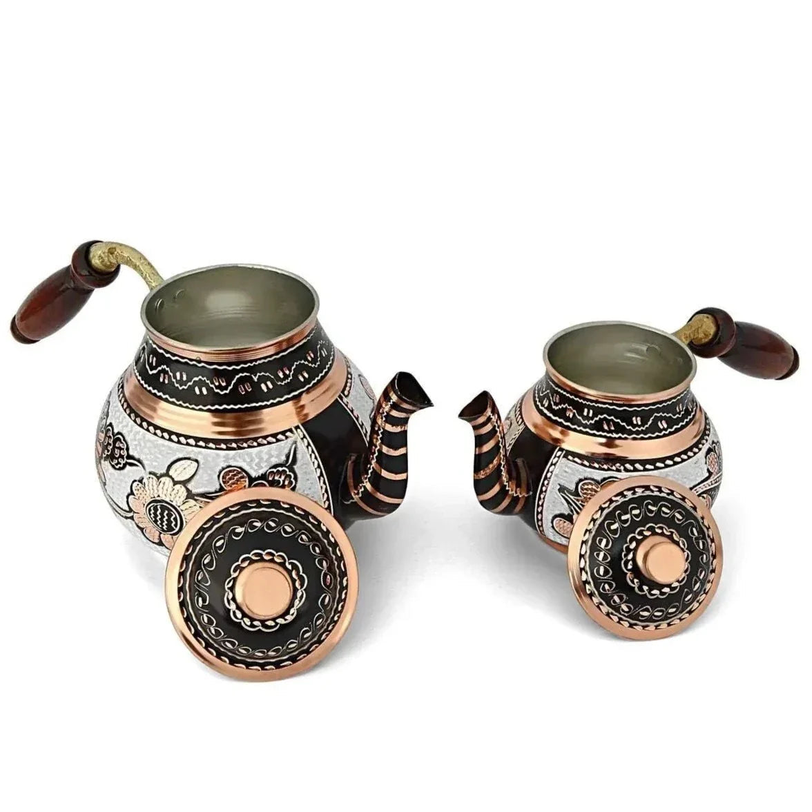 Traditional Turkish teapot set brewing loose-leaf black tea